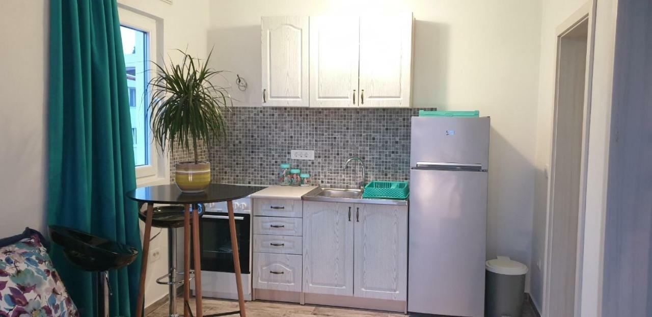 Apartmani Desancic Bar Zewnętrze zdjęcie
